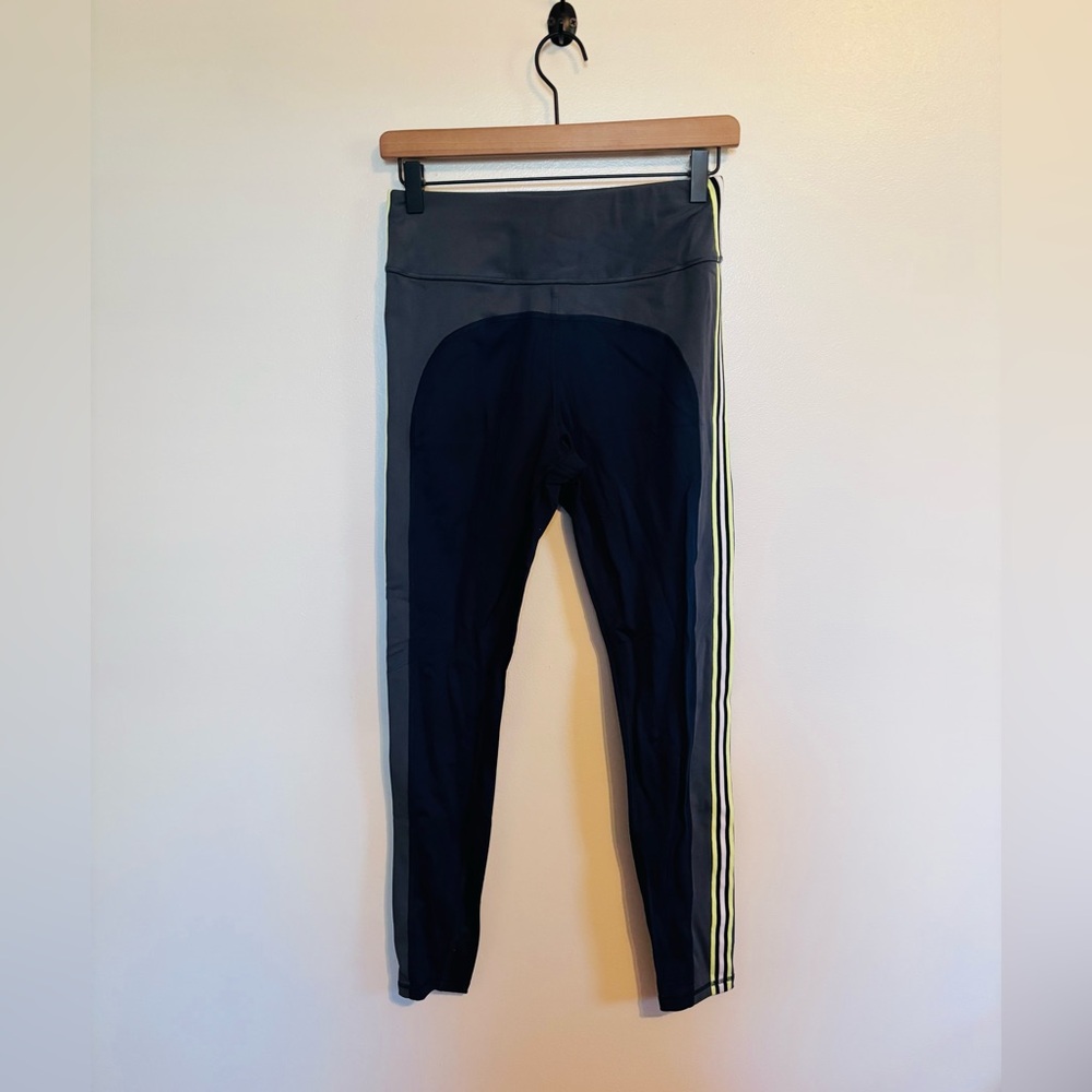Avia blue and grey leggings size medium